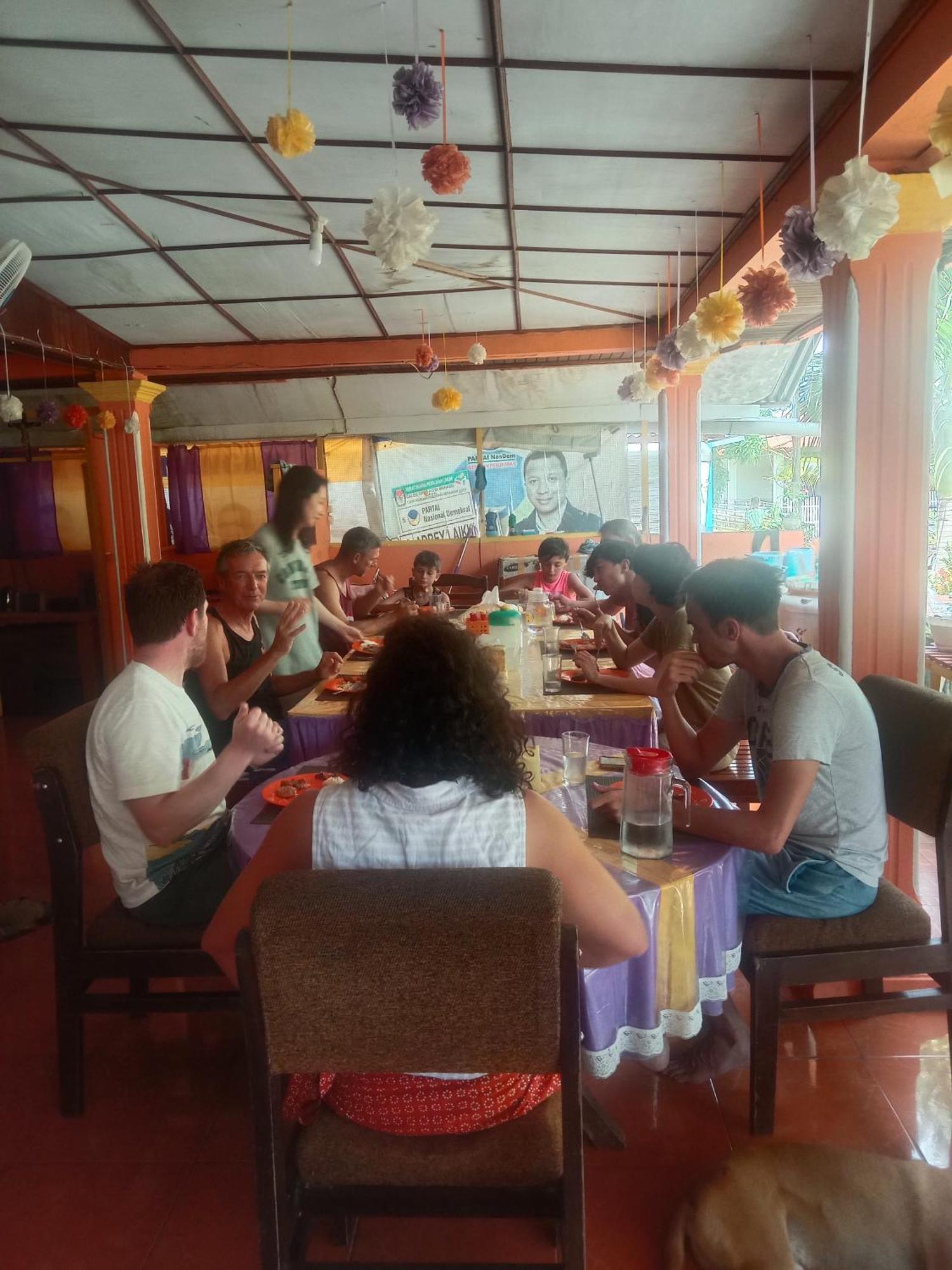 Novita Homestay Bunaken Kültér fotó