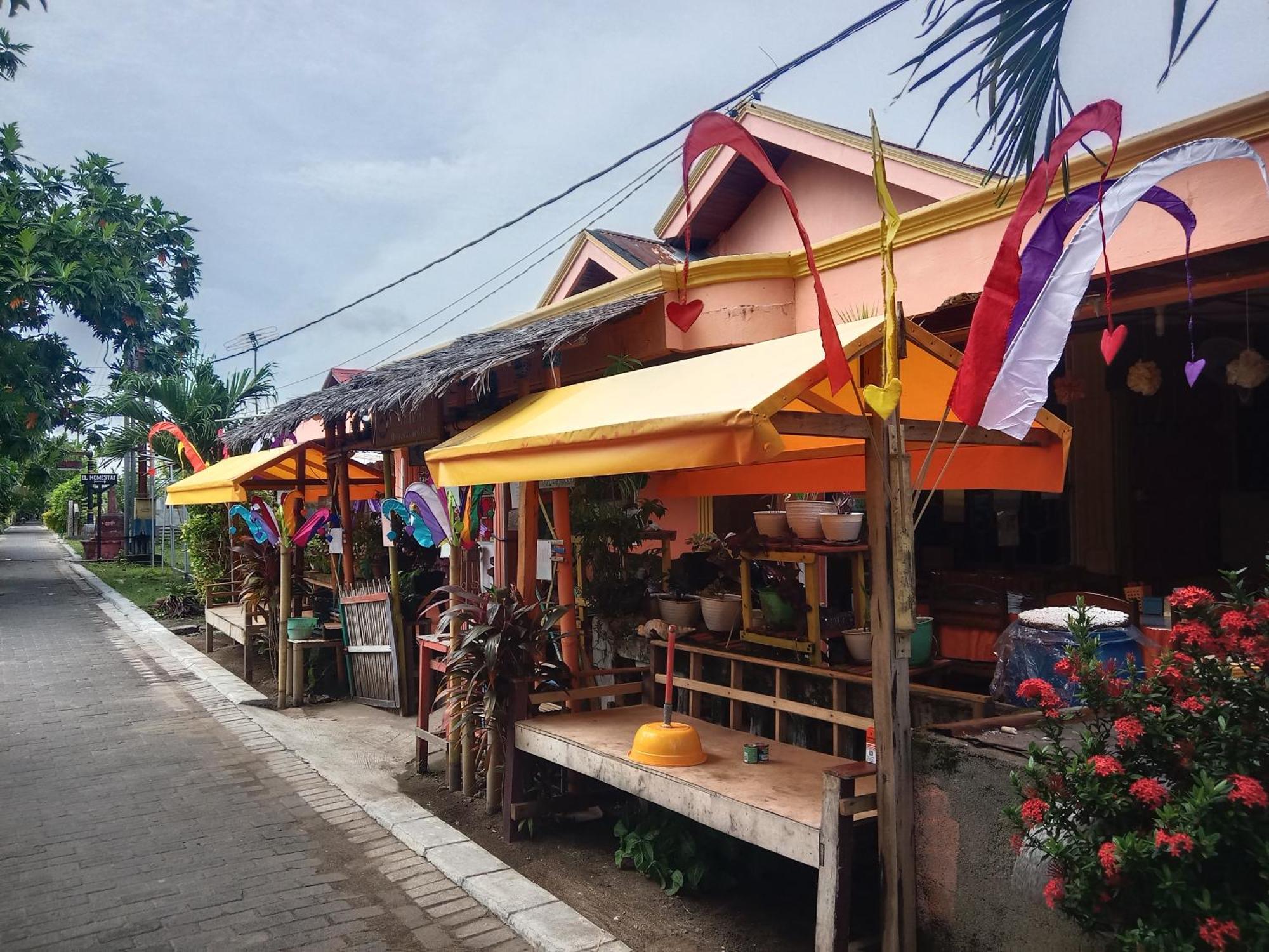 Novita Homestay Bunaken Kültér fotó